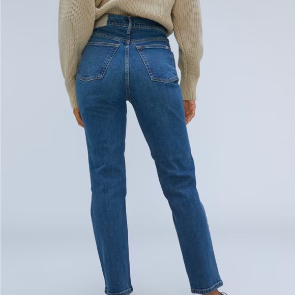 Everlane Original Cheeky Jean - Picture 2 of 4